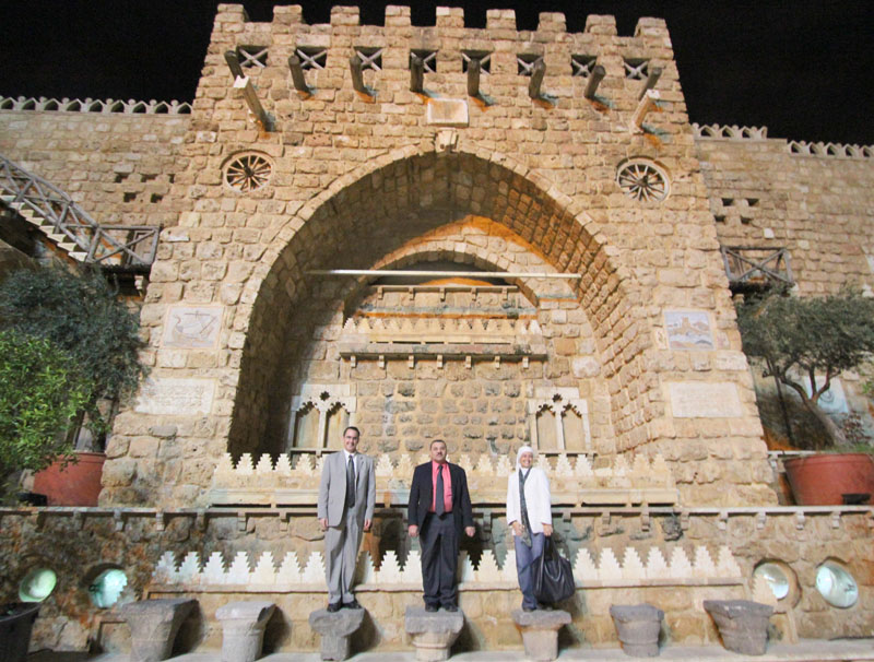 Professors Gillem, AlSayyad and Al-Harithy at Saha, Beirut.